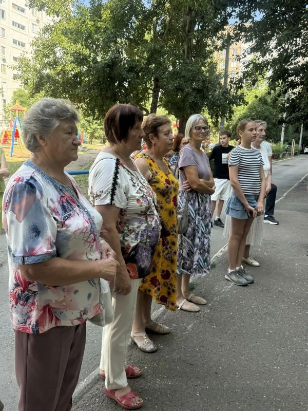 Чтобы помнили: в Оренбурге открыли памятный знак Почетному гражданину города Александру Ивановичу Осначу Чтобы помнили: в Оренбурге открыли памятный знак Почетному гражданину города Александру Ивановичу Осначу