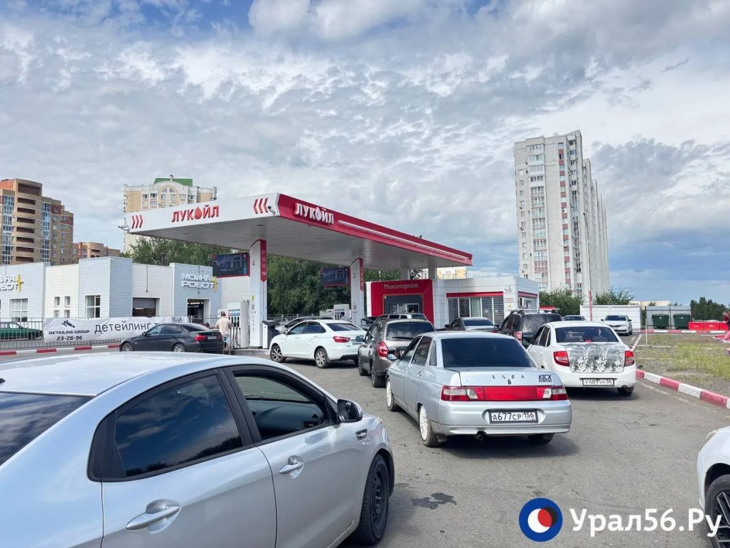 Что происходит с топливом на АЗС Оренбурга 31 июля Что происходит с топливом на АЗС Оренбурга 31 июля