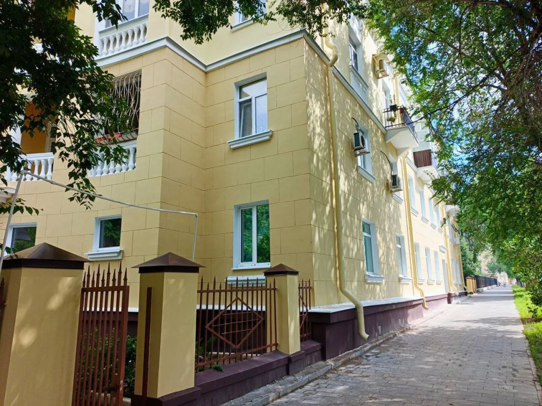 В Оренбурге отреставрировали дом 1945-го года постройки на улице Кирова В Оренбурге отреставрировали дом 1945-го года постройки на улице Кирова