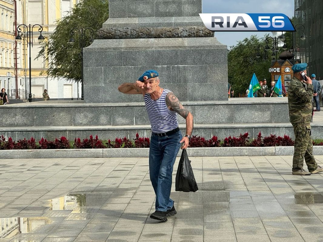 Празднование Дня ВДВ начинается в Оренбурге Празднование Дня ВДВ начинается в Оренбурге
