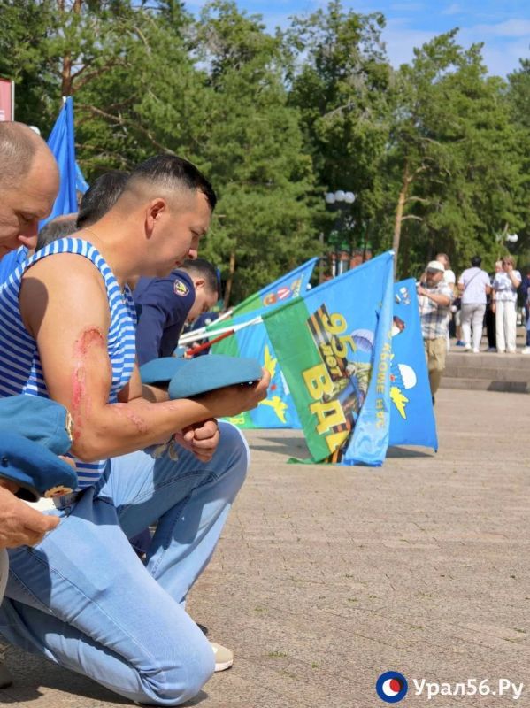 Кадры с праздничного мероприятия посвященного Дню ВДВ в Оренбурге! Кадры с праздничного мероприятия посвященного Дню ВДВ в Оренбурге!