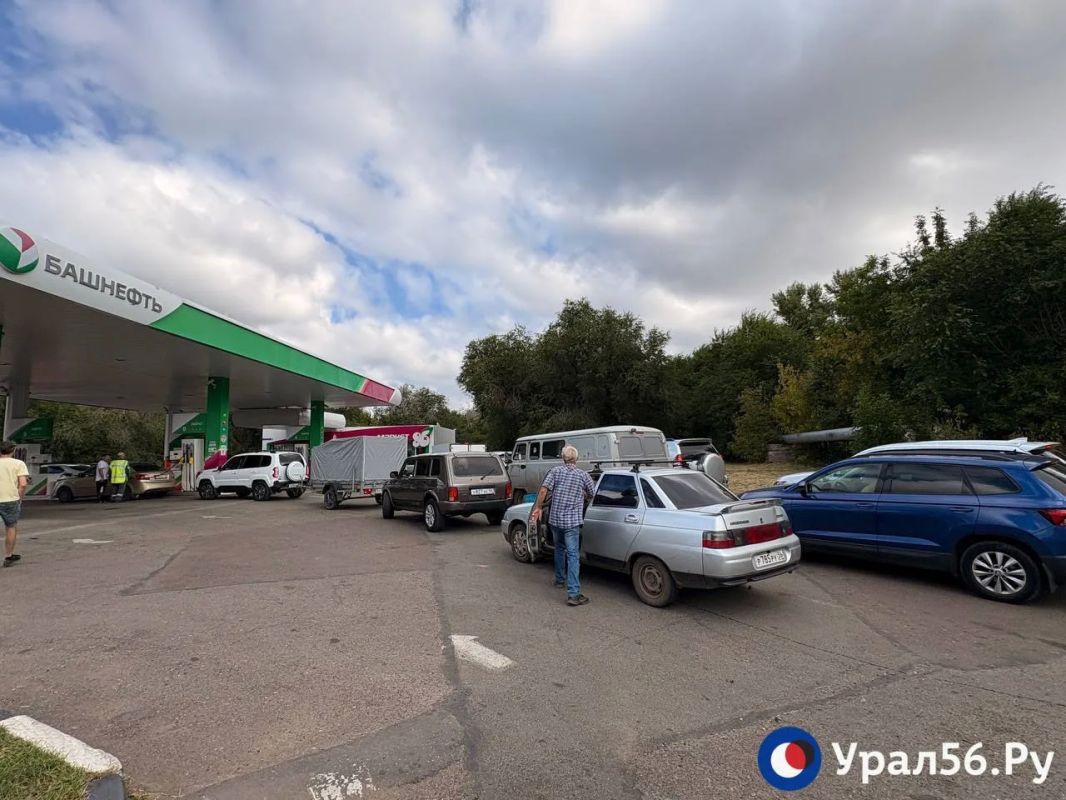 Топливо есть, но действуют ограничения: ситуация на АЗС Оренбурга сегодня, 3 августа Топливо есть, но действуют ограничения: ситуация на АЗС Оренбурга сегодня, 3 августа