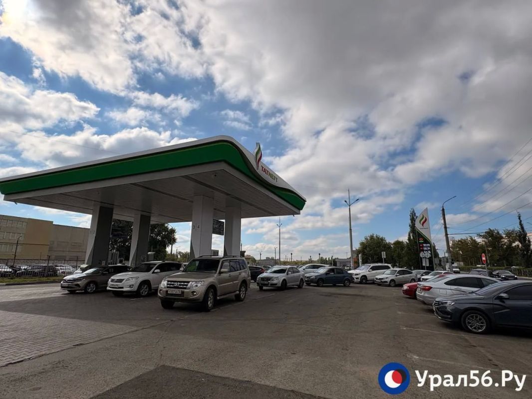 Топливо есть, но действуют ограничения: ситуация на АЗС Оренбурга сегодня, 3 августа Топливо есть, но действуют ограничения: ситуация на АЗС Оренбурга сегодня, 3 августа