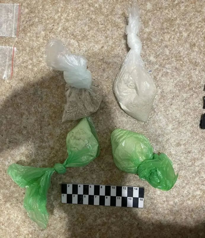 Оренбургскими наркополицейскими пресечена деятельность супружеской пары, занимавшихся сбытом наркотических средств Оренбургскими наркополицейскими пресечена деятельность супружеской пары, занимавшихся сбытом наркотических средств