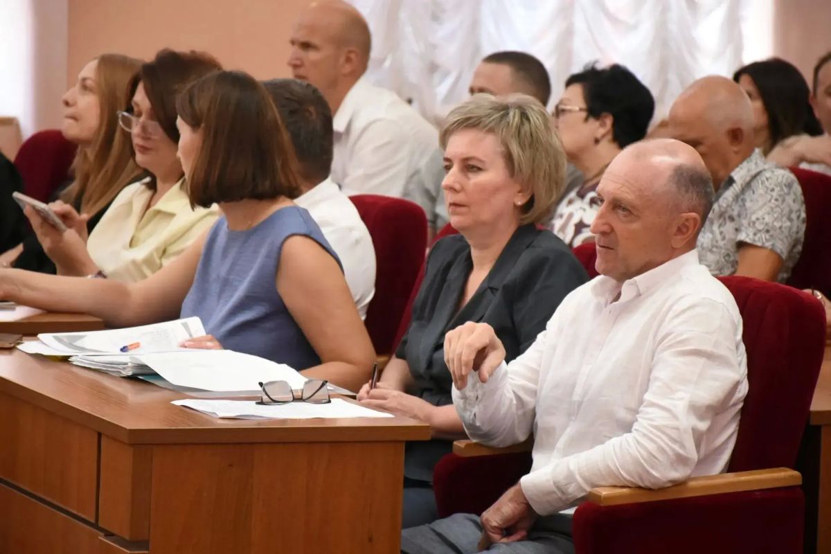 Оренбург готовится к зиме: промежуточные итоги и жесткие требования к УК Оренбург готовится к зиме: промежуточные итоги и жесткие требования к УК