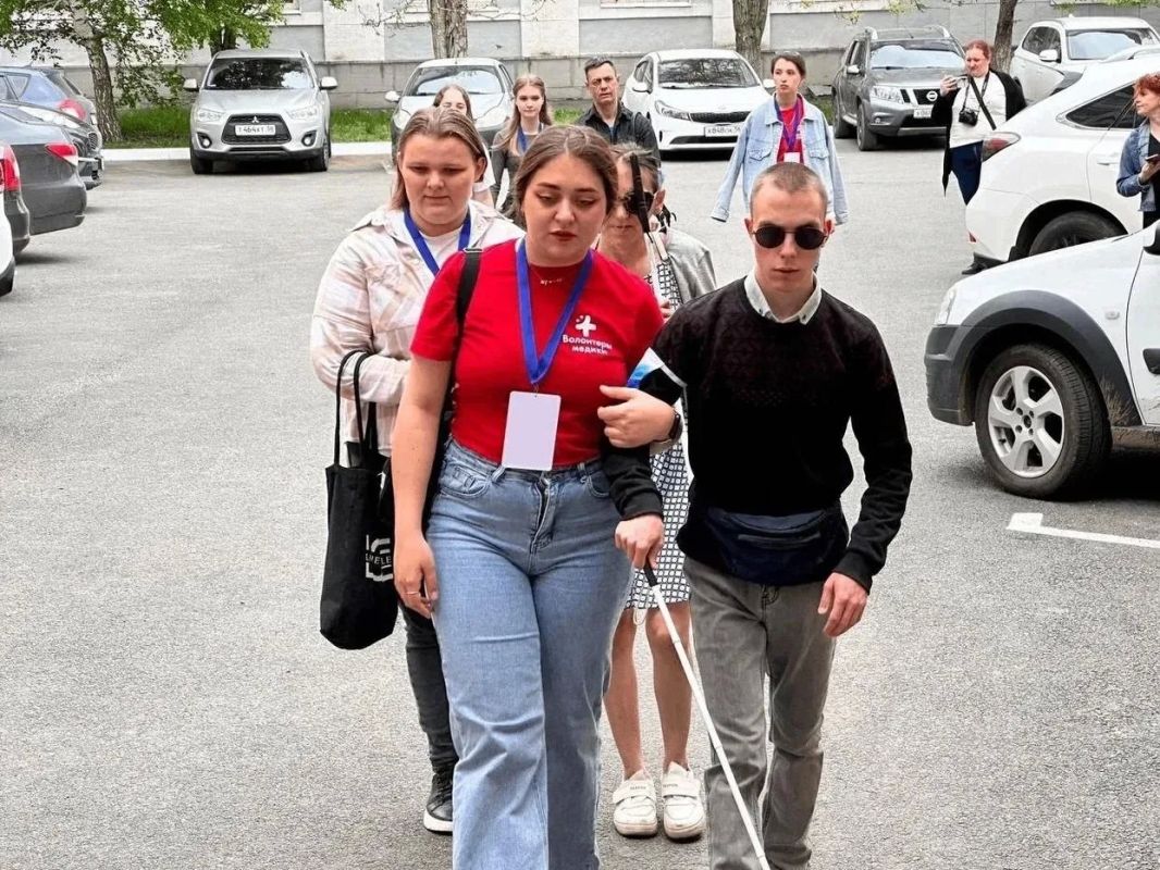 Всероссийскому общественному движению добровольцев в сфере здравоохранения «Волонтёрымедики» – 10 лет! Всероссийскому общественному движению добровольцев в сфере здравоохранения «Волонтёрымедики» – 10 лет!