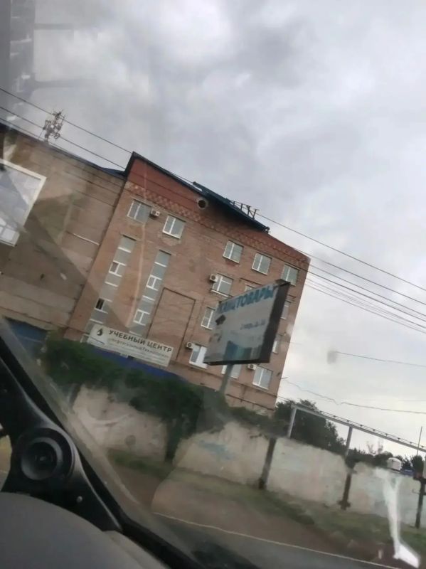 Ураган обрушился на запад Оренбуржья: больше всего стихия затронула Бузулук Ураган обрушился на запад Оренбуржья: больше всего стихия затронула Бузулук