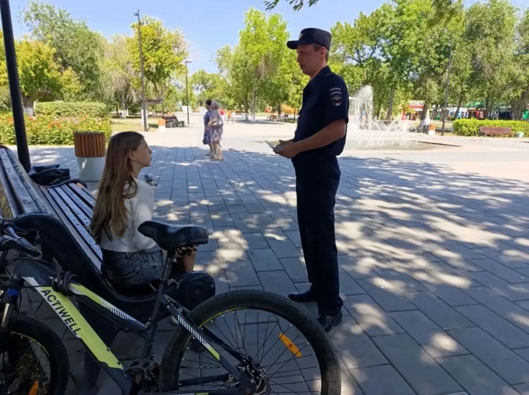 Безопасность на двух колёсах: готовимся к школе без травм! Безопасность на двух колёсах: готовимся к школе без травм!