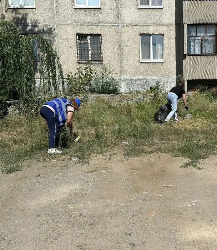 Субботники в Орске: когда людям не все равно Субботники в Орске: когда людям не все равно