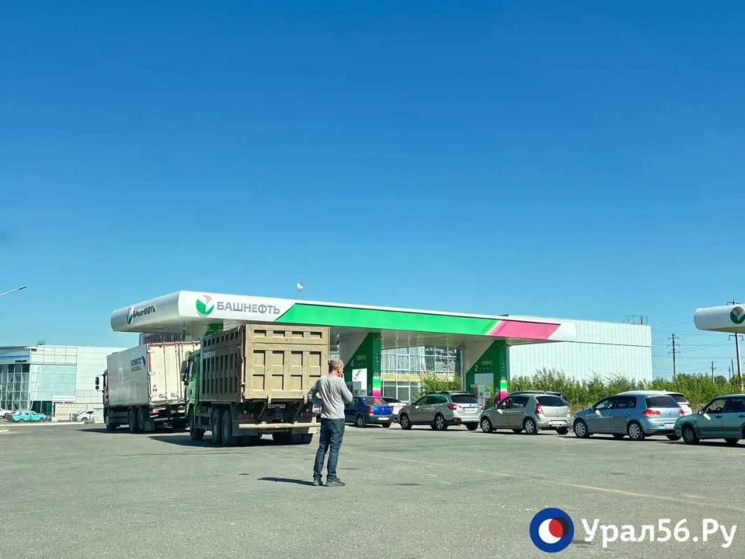 Ситуация с бензином в Оренбурге утром 12 августа: Где и чем можно заправиться? Ситуация с бензином в Оренбурге утром 12 августа: Где и чем можно заправиться?