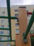 В Оренбурге детская площадка на улице Салмышской в аварийном состоянии