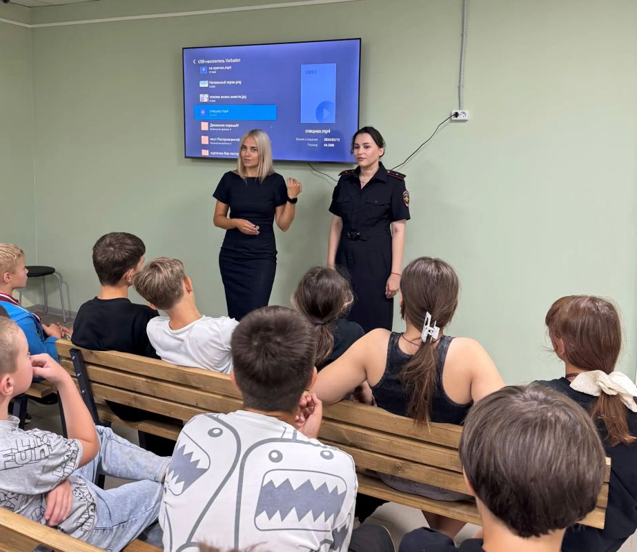 В Оренбурге наркополицейские провели в детском лагере «Факел» антинаркотическую встречу с использованием комиксов и интерактива В Оренбурге наркополицейские провели в детском лагере «Факел» антинаркотическую встречу с использованием комиксов и интерактива