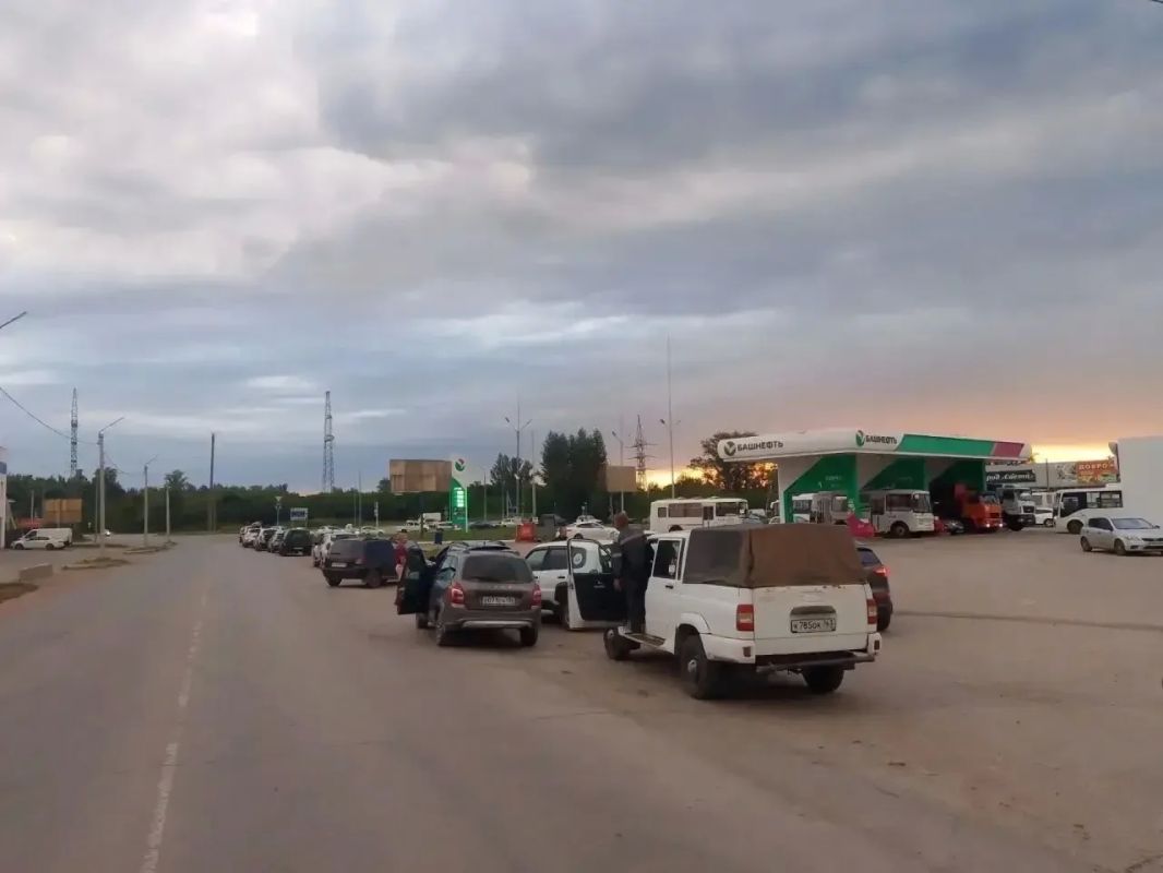Глава Бугуруслана лично контролирует ситуацию с топливом на АЗС и держит горожан в курсе