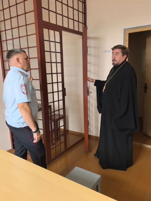 Представитель Общественного совета при региональном УМВД посетил ОМВД России по Соль-Илецкому городскому округу Представитель Общественного совета при региональном УМВД посетил ОМВД России по Соль-Илецкому городскому округу