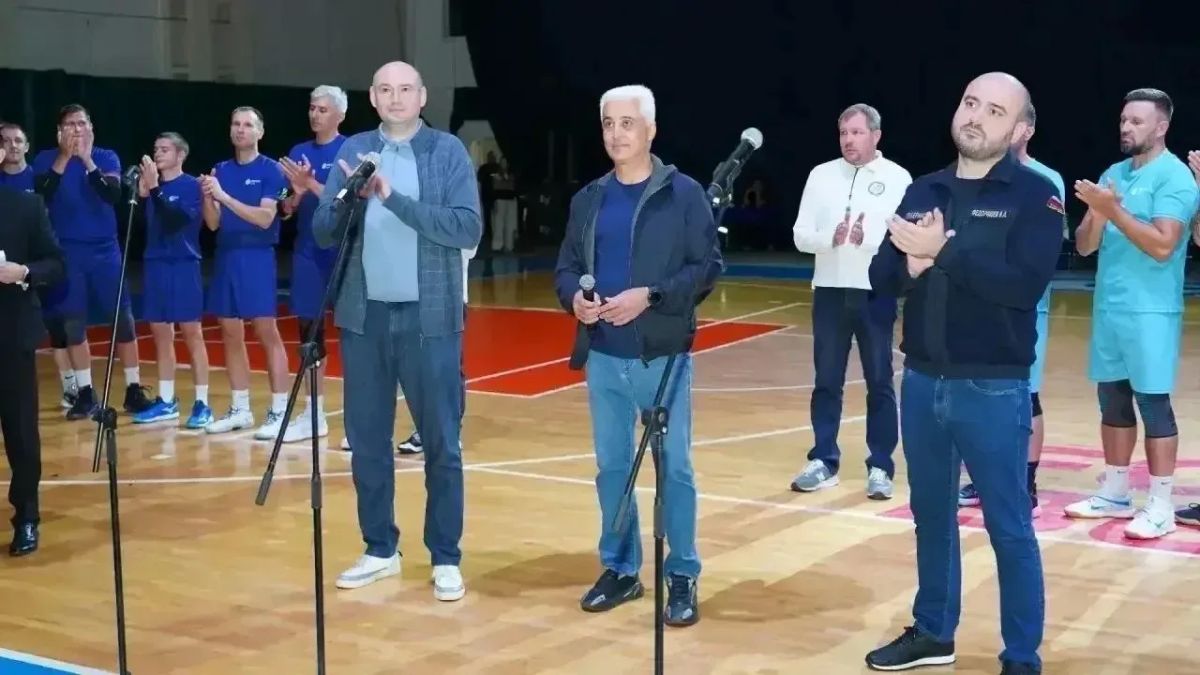 В Самаре прошел волейбольный поединок между филиалами «Россети Волга» В Самаре прошел волейбольный поединок между филиалами «Россети Волга»
