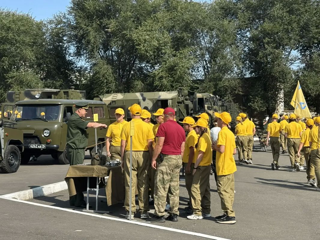 В регионе стартовала вторая смена военно-исторического лагеря "Страна Героев" В регионе стартовала вторая смена военно-исторического лагеря "Страна Героев"