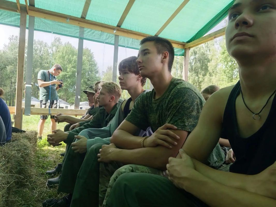 Патриотическое воспитание: как молодые оренбуржцы хранят историю Патриотическое воспитание: как молодые оренбуржцы хранят историю