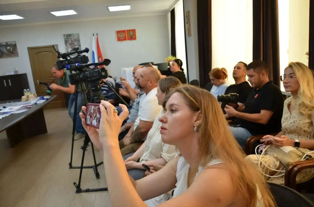 Евгения Ивлева: «В Оренбургской области проходят конкурентные выборы» Евгения Ивлева: «В Оренбургской области проходят конкурентные выборы»