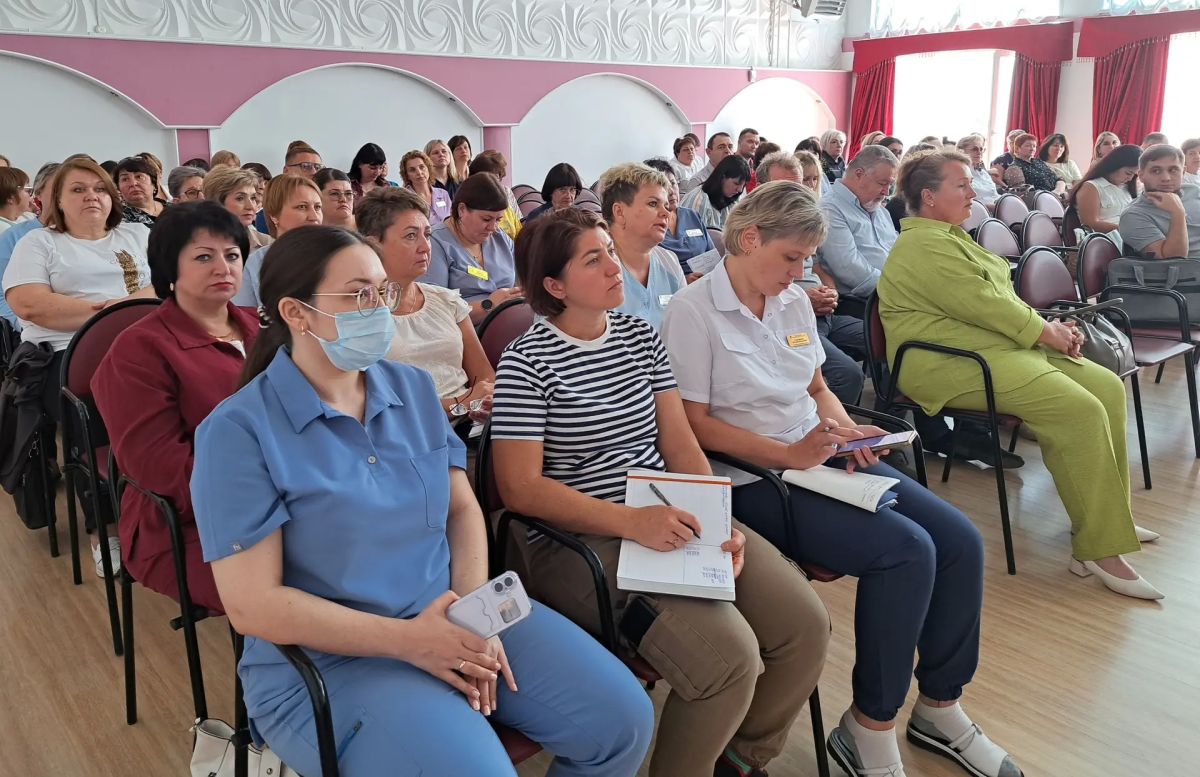 На базе Бузулукской больницы скорой медицинской помощи имени академика Н.А. Семашко состоялось первое занятие цикла обучения «Организация наставничества в сфере здравоохранения по специальностям высшего и среднего... На базе Бузулукской больницы скорой медицинской помощи имени академика Н.А. Семашко состоялось первое занятие цикла обучения «Организация наставничества в сфере здравоохранения по специальностям высшего и среднего...