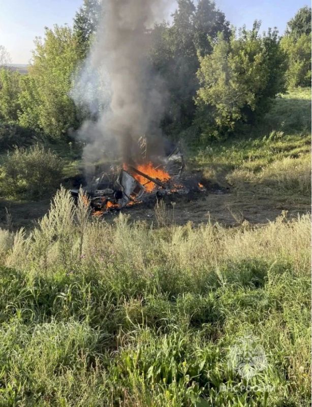 Два человека пострадали в огненном ДТП в Шарлыкском районе