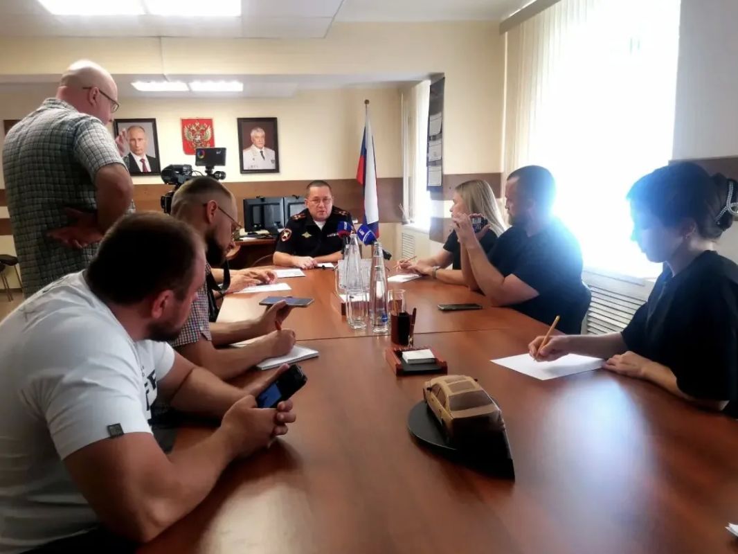 Главный госавтоинспектор Оренбургской области Раим Рафиков на пресс-конференции представил итоги работы и обозначил основные задачи ведомства Главный госавтоинспектор Оренбургской области Раим Рафиков на пресс-конференции представил итоги работы и обозначил основные задачи ведомства