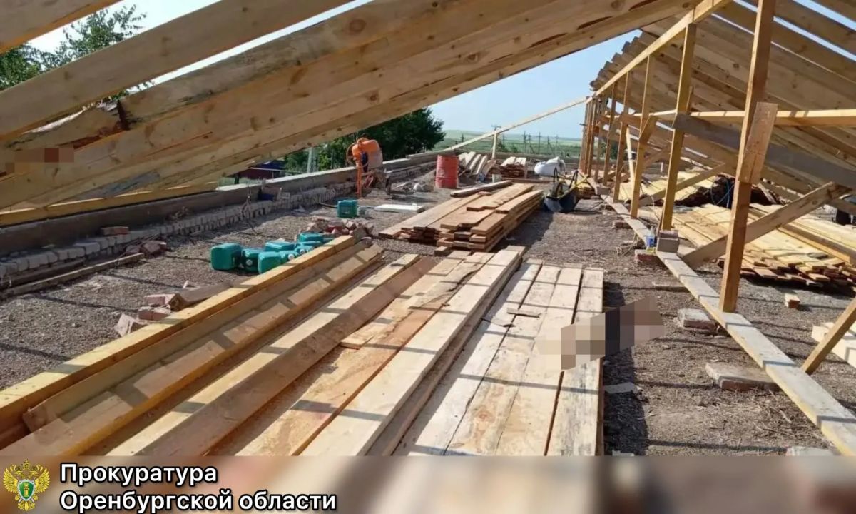 В Кваркенском районе после вмешательства прокуратуры произведен ремонт кровли учебного учреждения