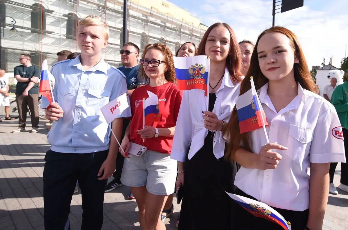 Праздник единства: Оренбург отмечает День Государственного флага Праздник единства: Оренбург отмечает День Государственного флага