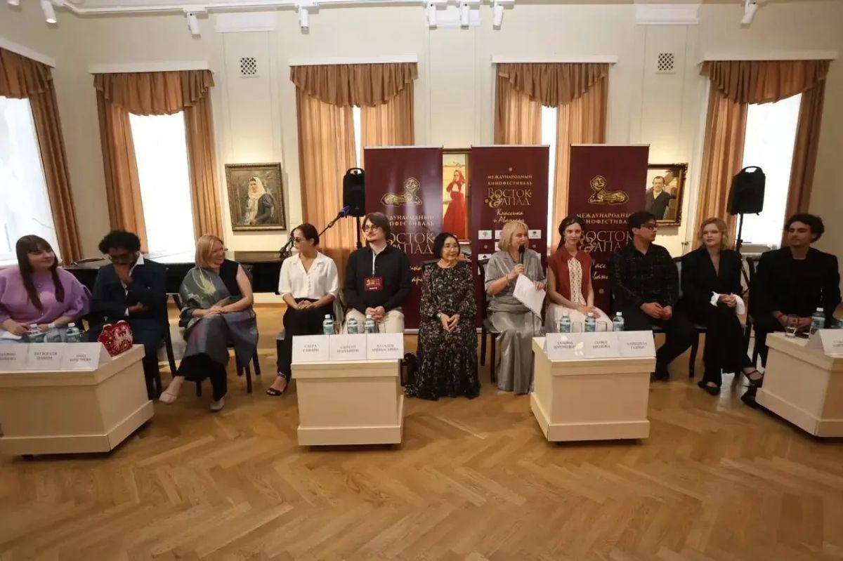 В Оренбурге открылся XIX Международный кинофестиваль «Восток&Запад В Оренбурге открылся XIX Международный кинофестиваль «Восток&Запад