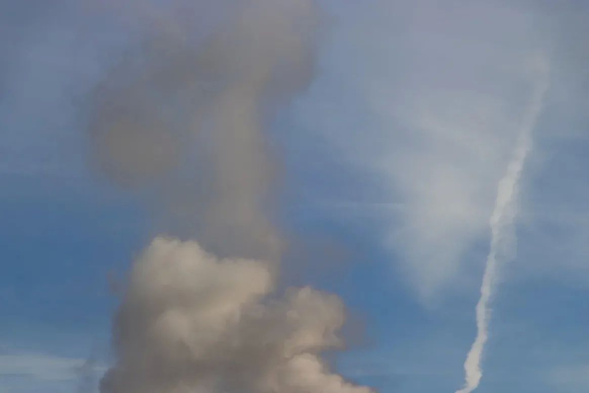 В Оренбурге обломки БПЛА упали на территорию склада Ozon