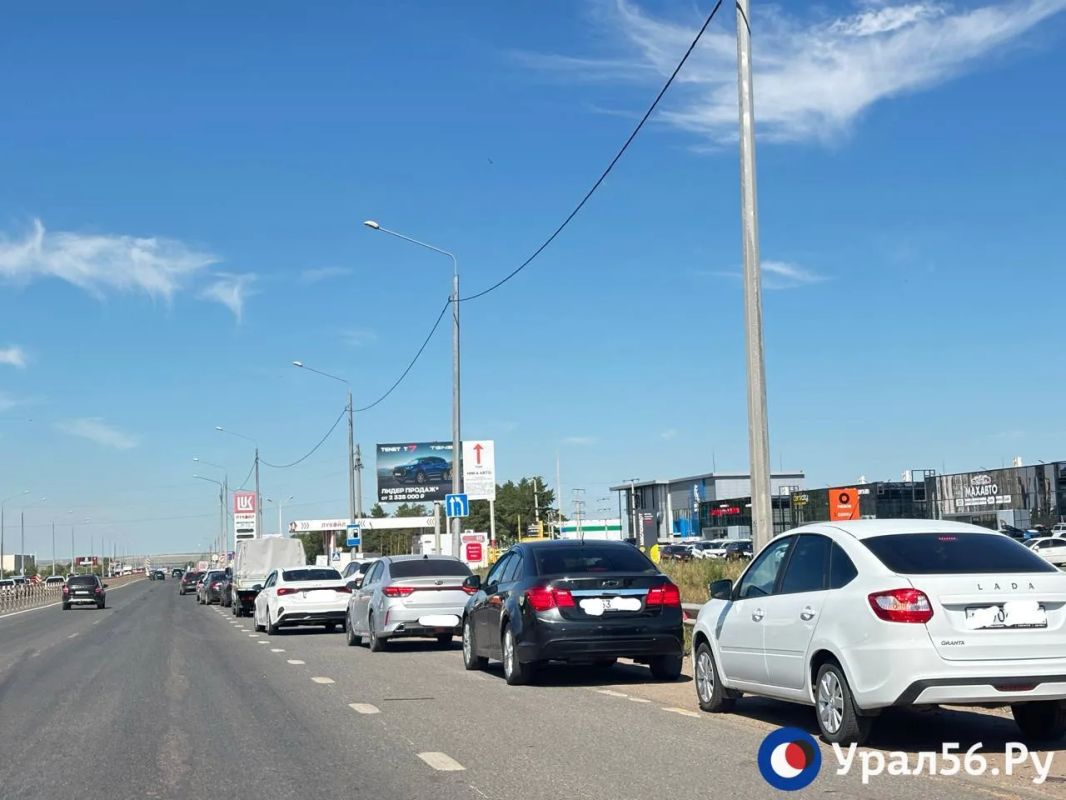 В Оренбурге на АЗС 24 августа заправляют машины с четными номерами В Оренбурге на АЗС 24 августа заправляют машины с четными номерами