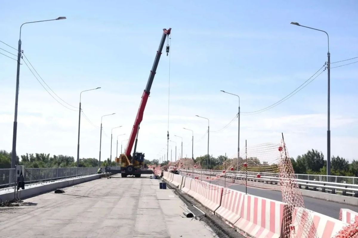 Движение возобновлено: Что происходит на ремонтируемом мосту через Урал в Оренбурге? Движение возобновлено: Что происходит на ремонтируемом мосту через Урал в Оренбурге?