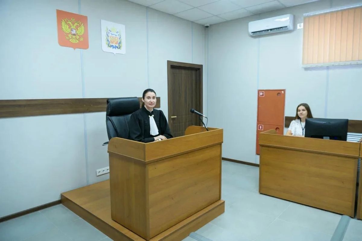 Глава региона проверил работу обновленных судебных участков в Бузулуке Глава региона проверил работу обновленных судебных участков в Бузулуке
