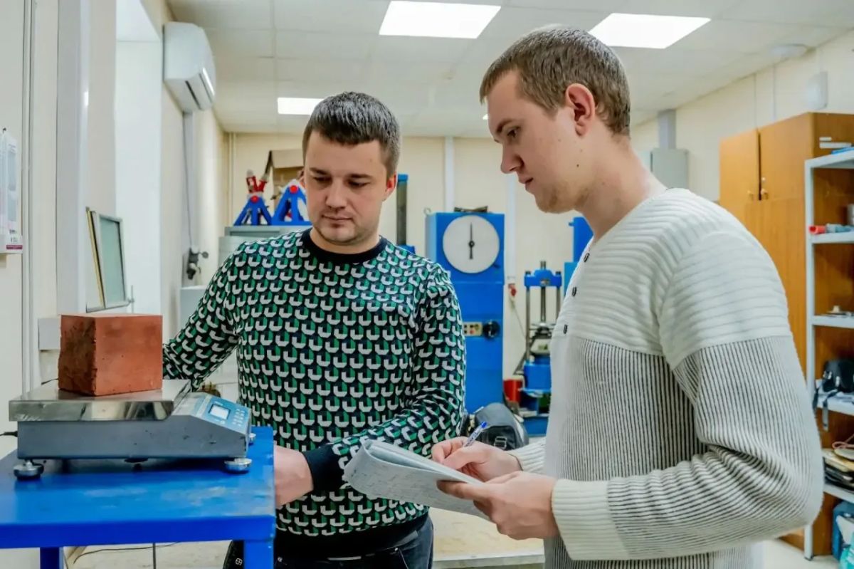 Евгений Солнцев: Студенческие конструкторские бюро – настоящие кузницы кадров для технологического лидерства страны Евгений Солнцев: Студенческие конструкторские бюро – настоящие кузницы кадров для технологического лидерства страны