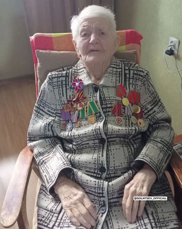 Евгений Солнцев: Сегодня вековой юбилей отмечает Анна Андреевна Трошина – труженица тыла из Оренбурга