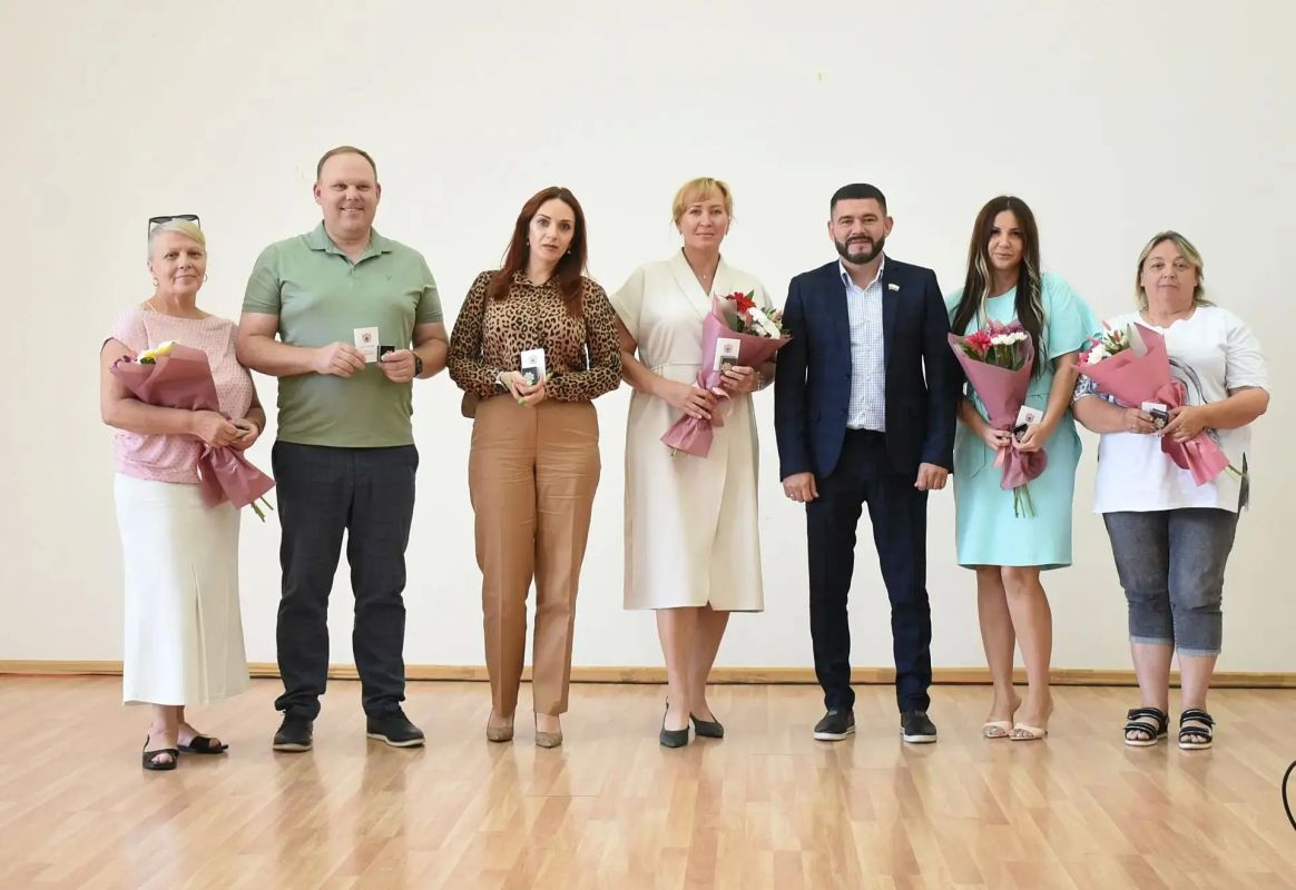 20 новых имен: в Южном округе Оренбурга обновили Доску почета 20 новых имен: в Южном округе Оренбурга обновили Доску почета