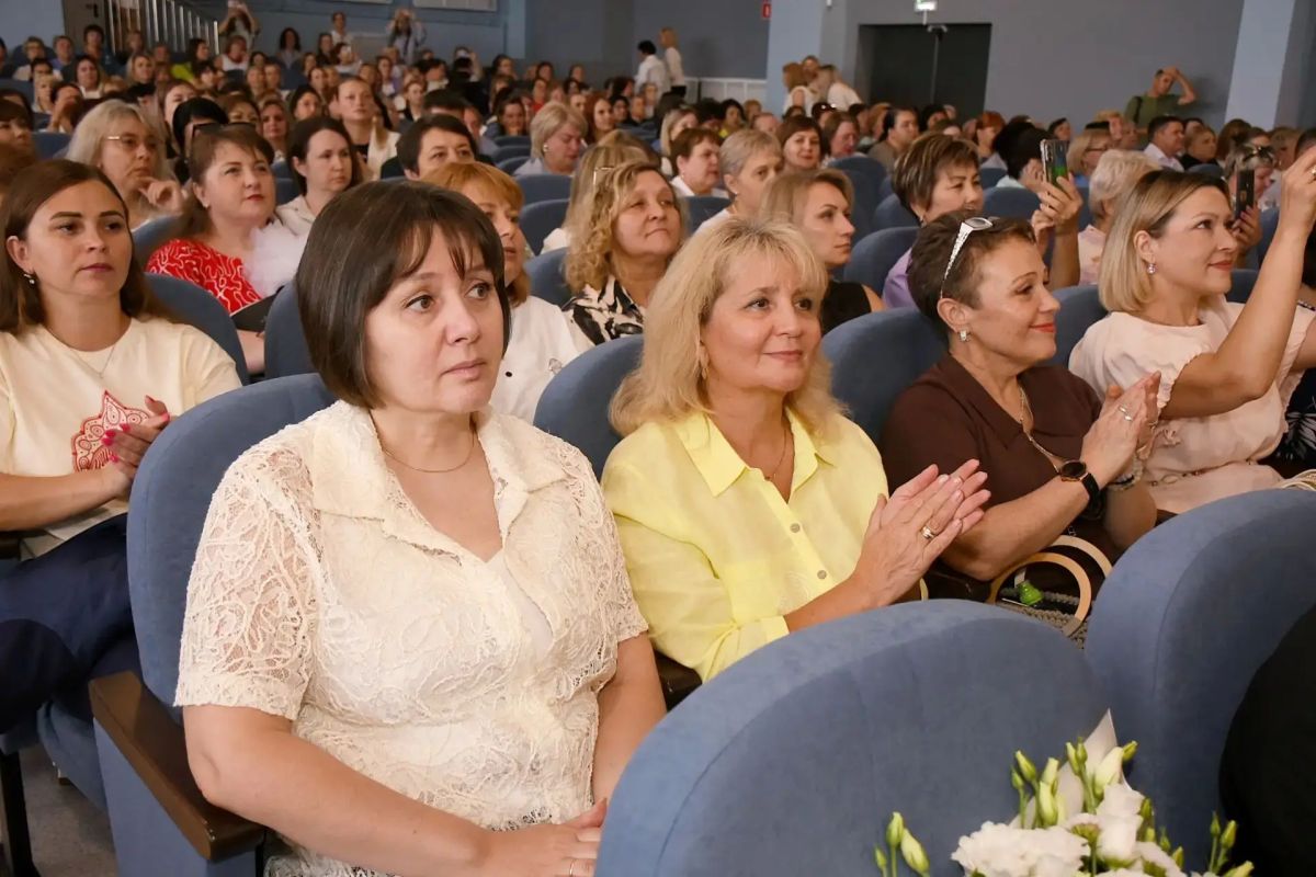 В Оренбурге подвели итоги учебного года и обозначили приоритеты развития образования на предстоящий год В Оренбурге подвели итоги учебного года и обозначили приоритеты развития образования на предстоящий год