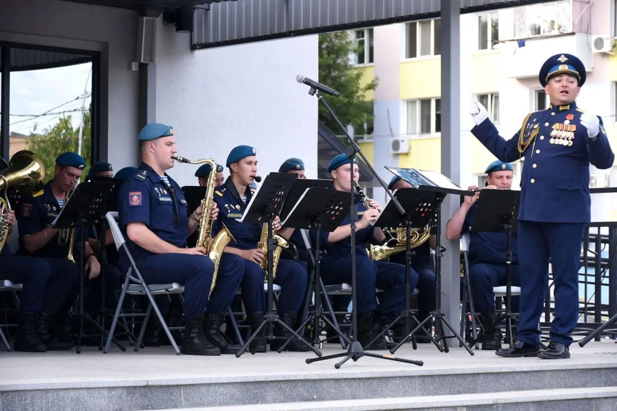 Подарок ко Дню города: в Оренбурге после масштабной реконструкции открылся ДК «Молодежный» Подарок ко Дню города: в Оренбурге после масштабной реконструкции открылся ДК «Молодежный»