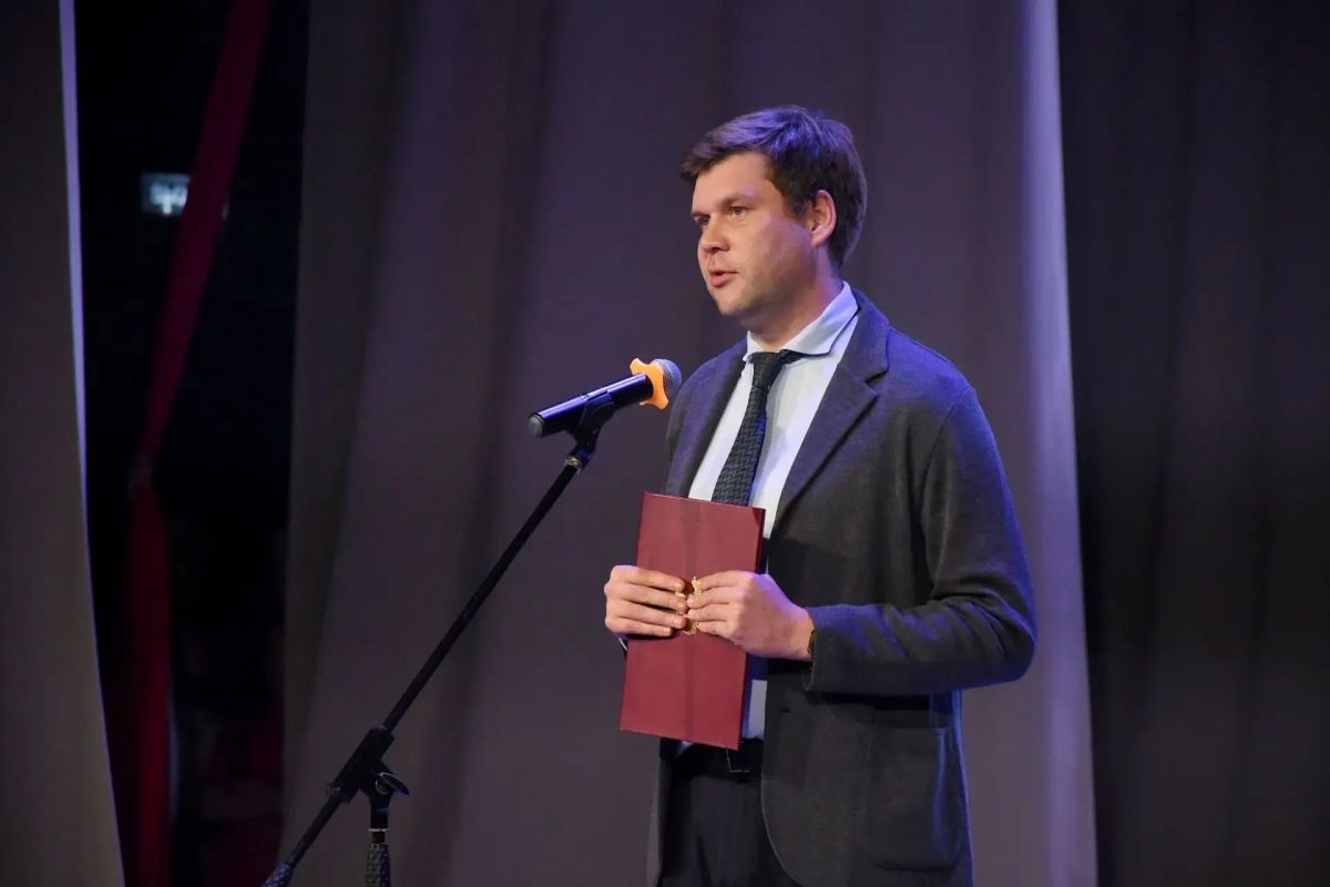Подарок ко Дню города: в Оренбурге после масштабной реконструкции открылся ДК «Молодежный» Подарок ко Дню города: в Оренбурге после масштабной реконструкции открылся ДК «Молодежный»