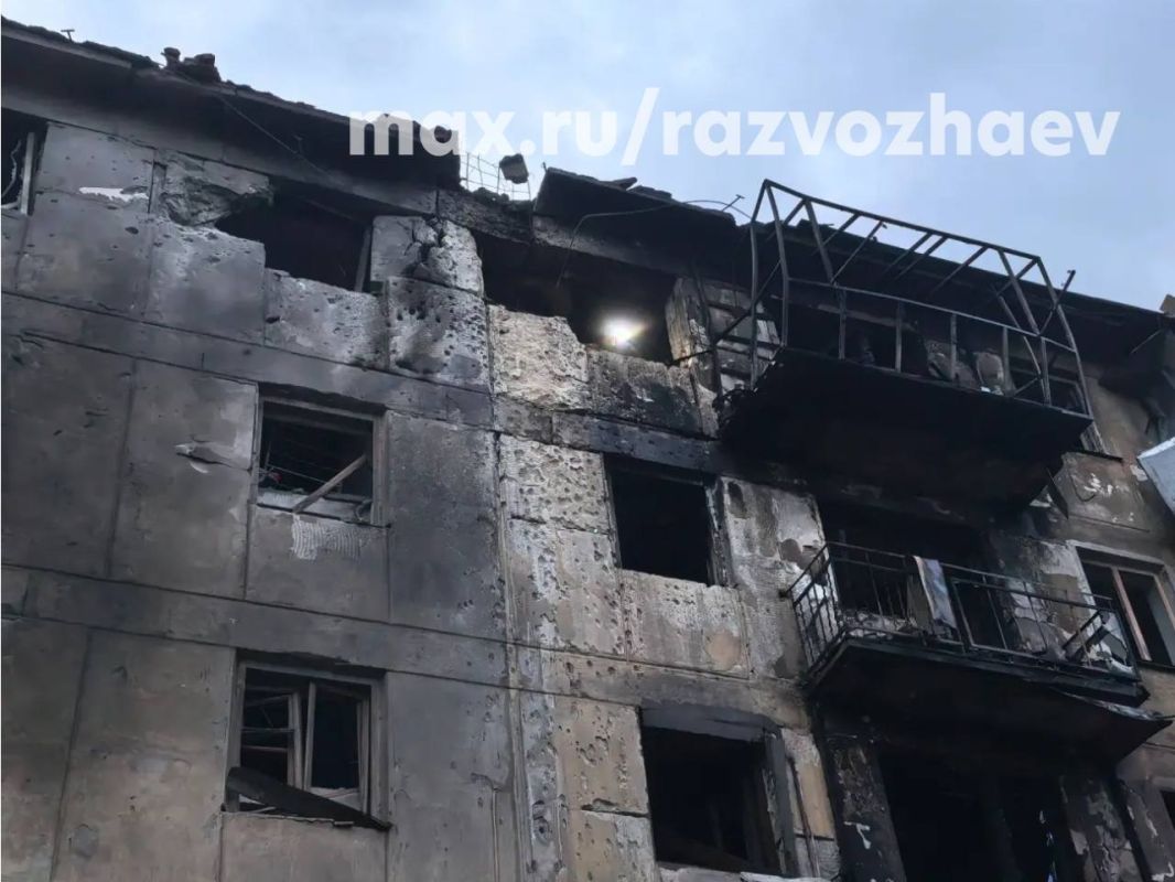 Число пострадавших от атаки БПЛА на Севастополь увеличилось до 4 человек, повреждены дом, детские сады и автомобили Число пострадавших от атаки БПЛА на Севастополь увеличилось до 4 человек, повреждены дом, детские сады и автомобили
