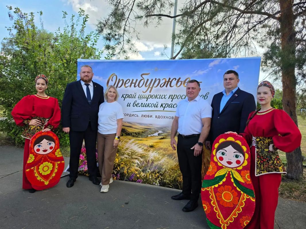 Педагоги Орска собрались на традиционную августовскую встречу Педагоги Орска собрались на традиционную августовскую встречу