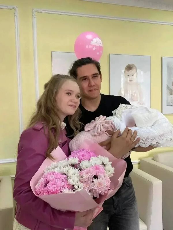 Евгений Солнцев: Хорошие новости, которыми хочется делиться: в августе в наших перинатальных центрах появились на свет 762 малыша Евгений Солнцев: Хорошие новости, которыми хочется делиться: в августе в наших перинатальных центрах появились на свет 762 малыша