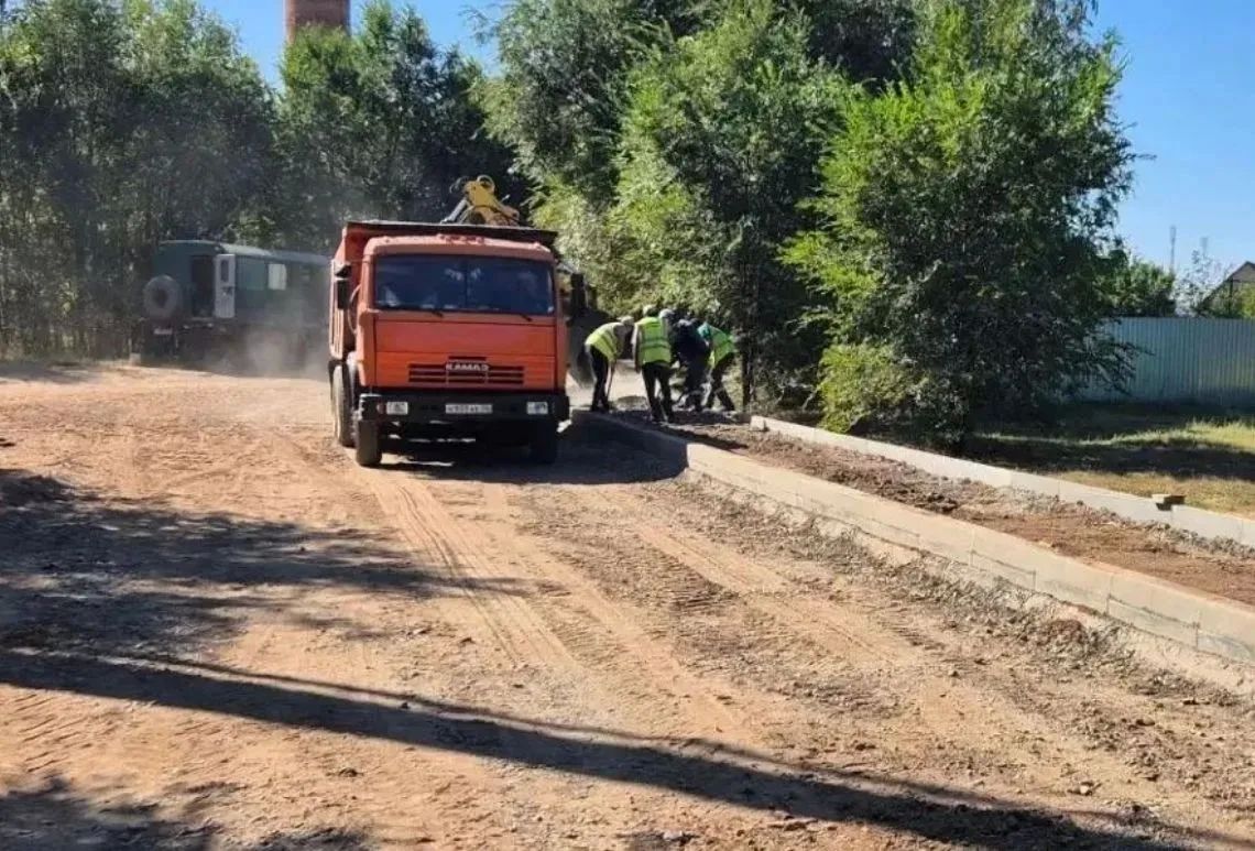 В Оренбурге продолжается дорожный ремонт В Оренбурге продолжается дорожный ремонт