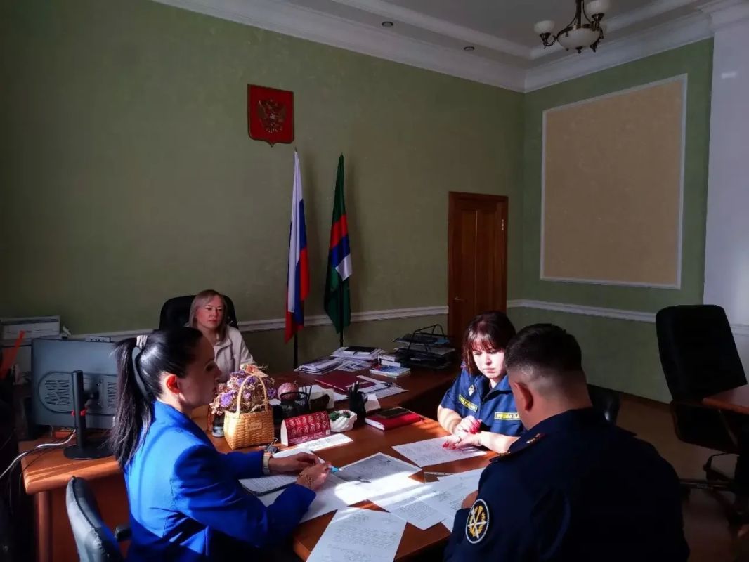 Заместитель руководителя ТУ Росимущества провела рабочую встречу с представителями УФСИН России по Оренбургской области Заместитель руководителя ТУ Росимущества провела рабочую встречу с представителями УФСИН России по Оренбургской области
