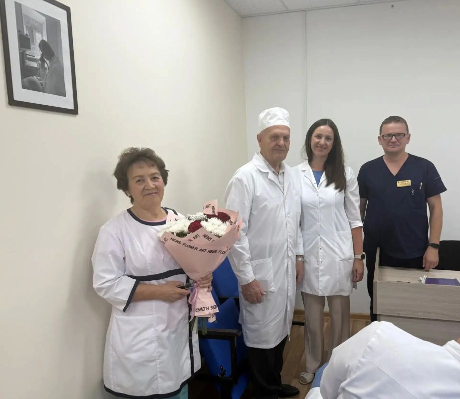 Еще два сотрудника Тюльганской районной больницы получили почётный знак «Гордость Оренбуржья»! Еще два сотрудника Тюльганской районной больницы получили почётный знак «Гордость Оренбуржья»!