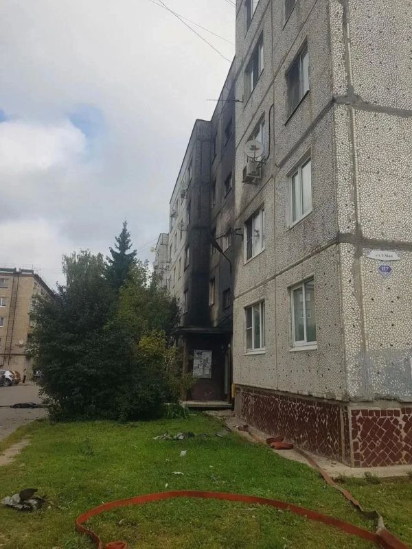 В Подмосковье БПЛА попали в многоквартирные жилые дома и на территорию завода В Подмосковье БПЛА попали в многоквартирные жилые дома и на территорию завода