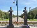 В Оренбурге постепенно разрушается сквер имени Лебедева и Сираева, благоустроенный за миллионы