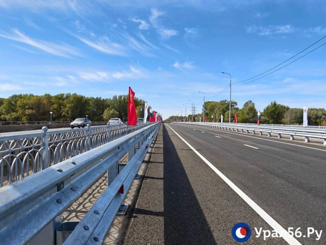 Раньше срока: В Оренбурге открыли новый мост через реку Сакмару на проспекте Братьев Коростелевых Раньше срока: В Оренбурге открыли новый мост через реку Сакмару на проспекте Братьев Коростелевых