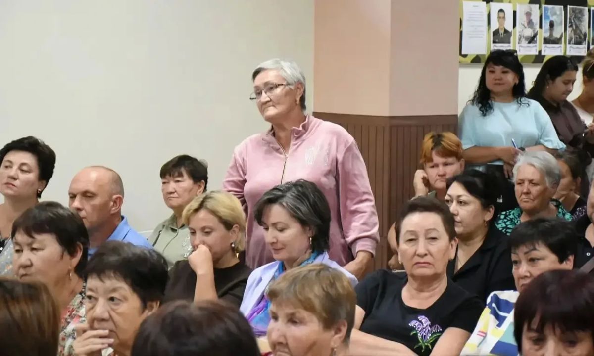 Альберт Юмадилов: Вместе с депутатом областного Законодательного собрания Еленой Афанасовой и ресурсниками встретился с жителями поселка Самородово Альберт Юмадилов: Вместе с депутатом областного Законодательного собрания Еленой Афанасовой и ресурсниками встретился с жителями поселка Самородово