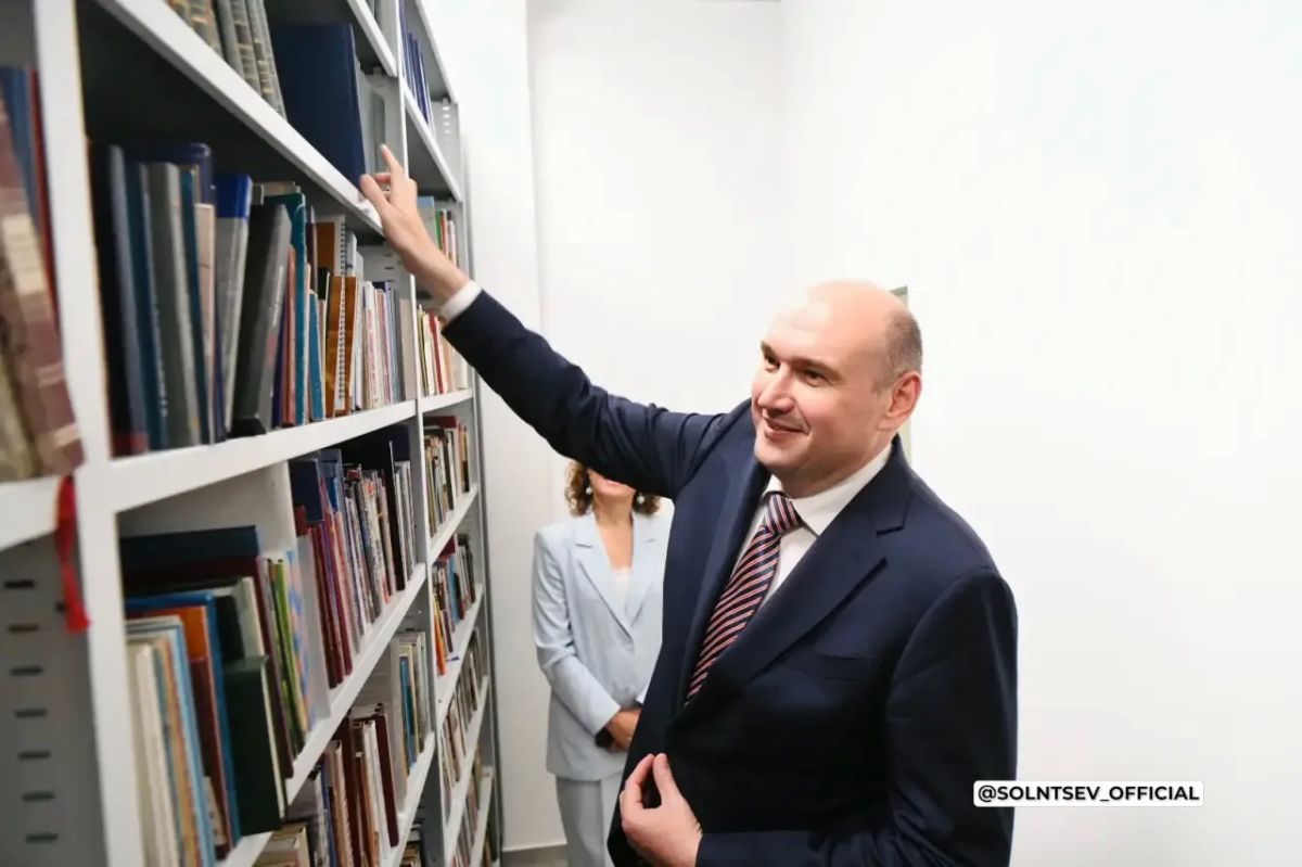 Евгений Солнцев: Продолжаем обновлять библиотечную сеть региона – и очередной шаг в этом направлении сделан в Орске Евгений Солнцев: Продолжаем обновлять библиотечную сеть региона – и очередной шаг в этом направлении сделан в Орске