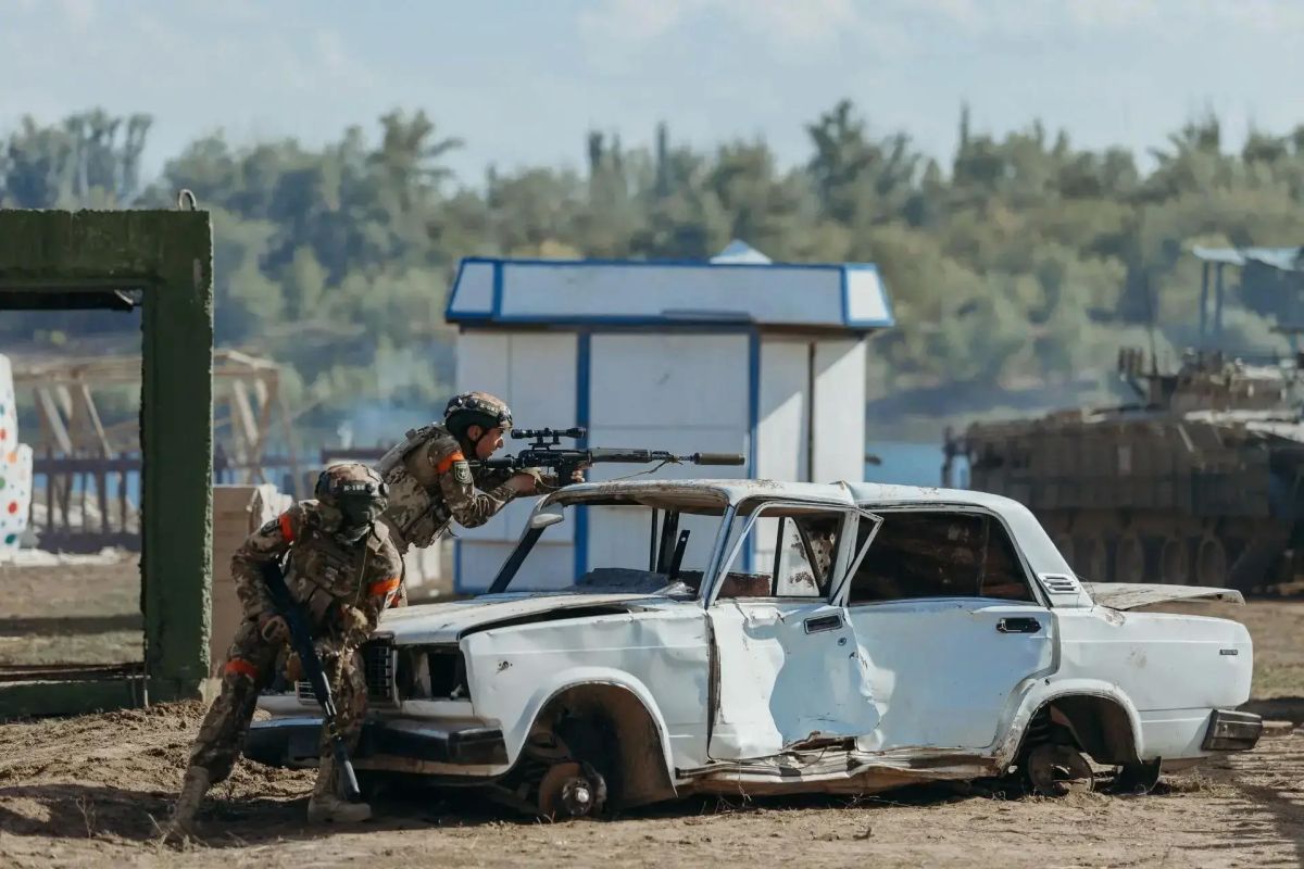 Юнармейцы ЗАТО Комаровский взяли серебро «Зарницы 2.0» Юнармейцы ЗАТО Комаровский взяли серебро «Зарницы 2.0»